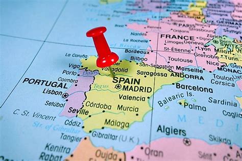 Which Countries Border Spain