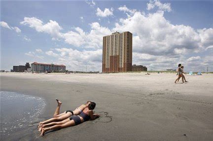 New Jersey S Asbury Park Considering A Topless Beach Pennlive