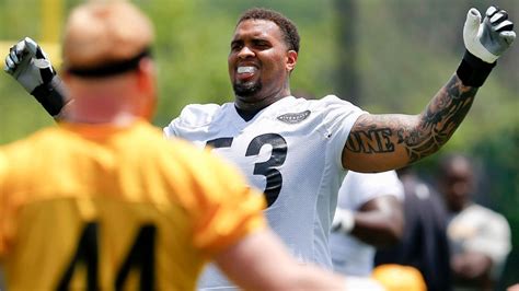 Maurkice Pouncey Supports Holdout Of Pittsburgh Steelers Leveon Bell