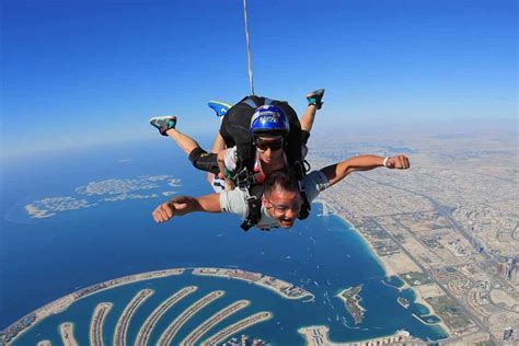Skydive Dubai Tandem Skydive In Dubai Book Online Now Jtr Holidays
