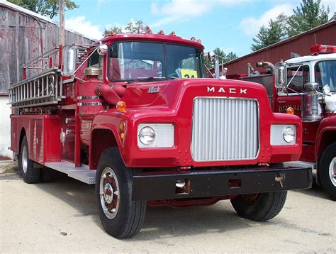 Veja mais ideias sobre bombeiro, truck, viatura. Mack R models - Fire Apparatus - BigMackTrucks.com