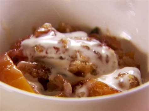 Crecipe.com deliver fine selection of quality pioneer woman peach crisp recipes equipped with ratings, reviews and mixing tips. Peach Crisp with Maple Cream Sauce Recipe | Ree Drummond ...