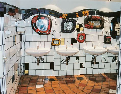 Das hundertwasserhaus in wien ist das erste vollständig gestaltete gebäude von friedensreich hundertwasser. Fotos und Videos - Entstehung des Village beim ...