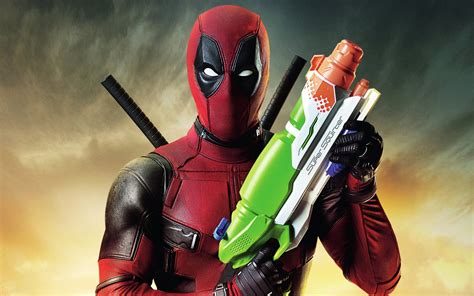 Deadpool Super Squirter Wallpapers Hd Wallpapers Id 16637