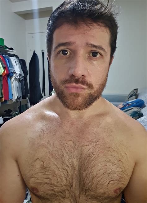 Ginger Beard On Twitter My Hairy Chest Gets Really Wet With Sweat At The Gym And Wets All Over