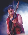Deep Purple Bassist Roger Glover Talks Ritchie Blackmore, Playing with ...