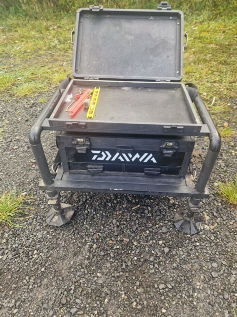 Team Diawa Fishing Seat Box Excellent Condition Ebay