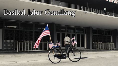 With that, the jalur gemilang is meant to represent the people and the nation's excellence through loyalty, persistence after all, the history and origins of our country, as well as its national flag is something all malaysians should know! Basikal Jalur Gemilang - YouTube