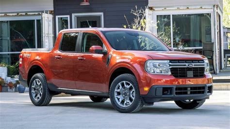 Ford Maverick Compact Pick Up Truck With Two Engines Choices Launched