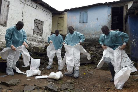 Ebola Cases Could Soar To 10000 A Week Cnn