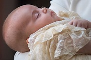 Fotos e vídeo: O batizado do príncipe Louis, terceiro filho de William ...