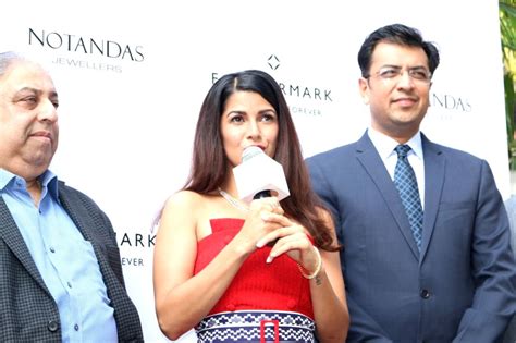 Nimrat Kaur Launches Forevermark Diamonds Festive Collection