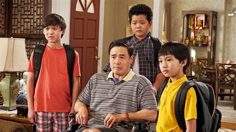 Fresh Off The Boat S02e16 Tight Two Summary Season 2 Episode 16 Guide