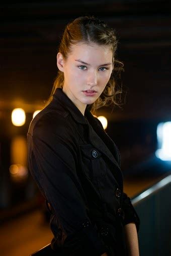 Stars Model Management Rising Stars New Face Of The Month Carly Rick