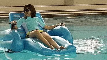 Why just float around aimlessly when you could be lounging in this poolcandy splash runner motorized inflatable swimming pool lounger ($200)? There's Now a Motorized Pool Lounger That Lets You Scoot Around The Pool