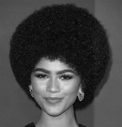 Zendayas Afro On The Red Carpet Is A Political Statement We Can Get