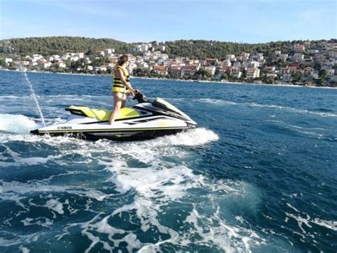 Designed for men and handcrafted to order in sunny split, croatia, by our artisan and owner of the brand, leonard copoiu. Charter Yamaha Vx Deluxe 2019 Jet ski (2019) in Trogir ...