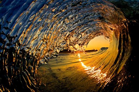 17.03.2015 dernière mise à jour : Fond d'ecran Vague rayon - Wallpaper