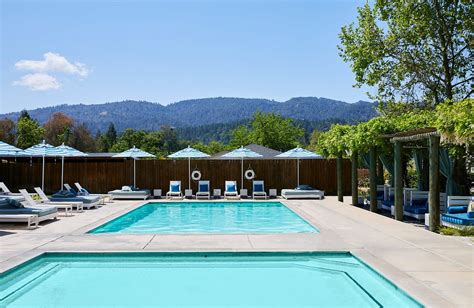 Overnight Girls Stay Review Of Upvalley Inn And Hot Springs Calistoga