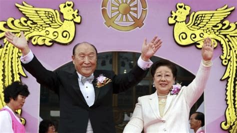 unification church founder rev moon dies at 92 cbc news
