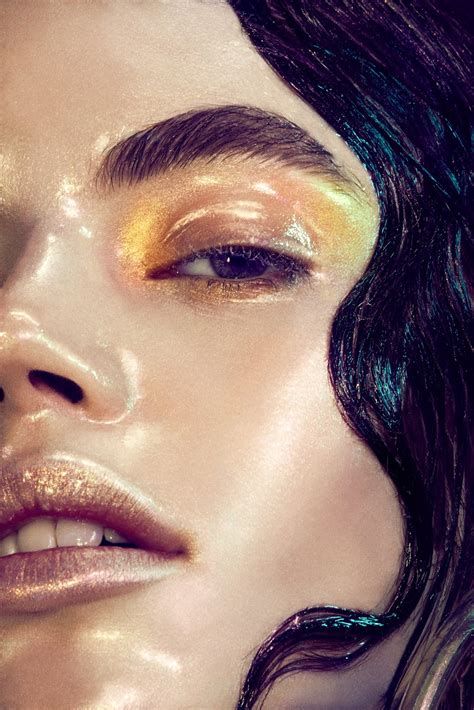 Eva Hooft Extreme Glossy Makeup Lips Beauty Photoshoot Editorial