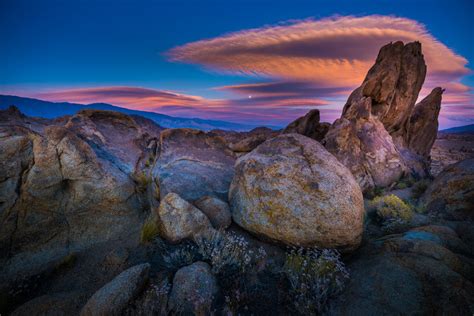 California physical, cultural and historic features; Alabama Hills Recreation Area — Eastern Sierra