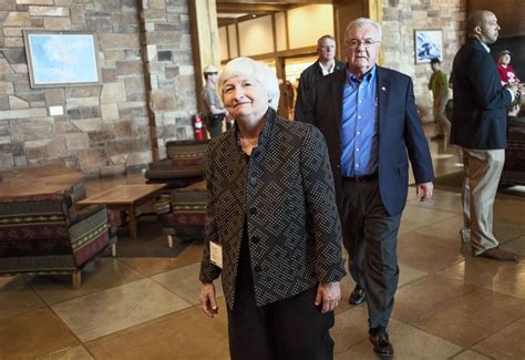 Yellen has an opportunity for further comment on tuesday, with a scheduled live interview at a wall street journal event at 4pm washington time. Yellen waarschuwt Trump: houd financiële sector in gareel ...