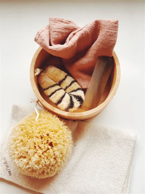Handmade Japanese Hinoki Wood Bath Bucket Pantoufle