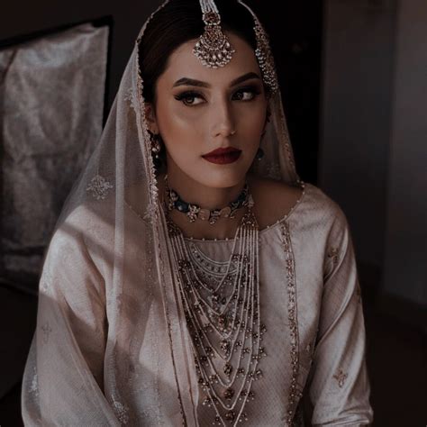 Pin By Ameerah On Pakistani Aesthetic In 2022 Beauty Fashion Aesthetic