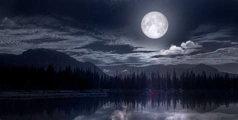 Full Moon Lake Images Browse 49736 Stock Photos Vectors And Video