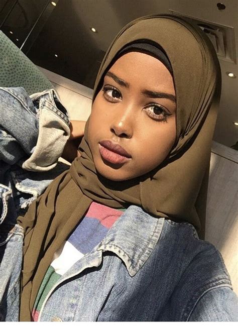 22 Muslim Style Inspiration Fashion Terpopuler