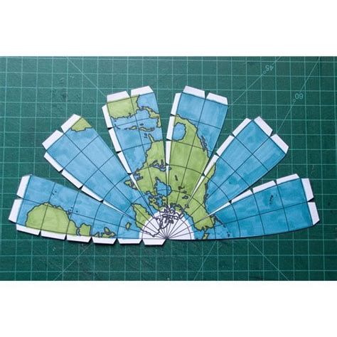11free Earth Papercraft Template Shearartt