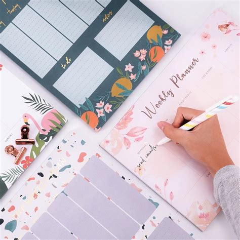 Pretty Floral Weekly Planner