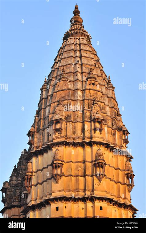 The Chaturbhuj Temple Orchha India Stock Photo Alamy