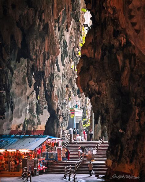 Please note dark cave is closed until further notice. Batu Cave - One of the most popular Hindu Shrines outside ...