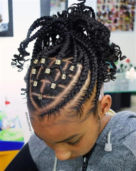 When you finish, you can either create hairstyles like braids or curls instead of an afro, if you'd like. #promhairstylesforblackgirls - Coiffures Afro Enfants ...