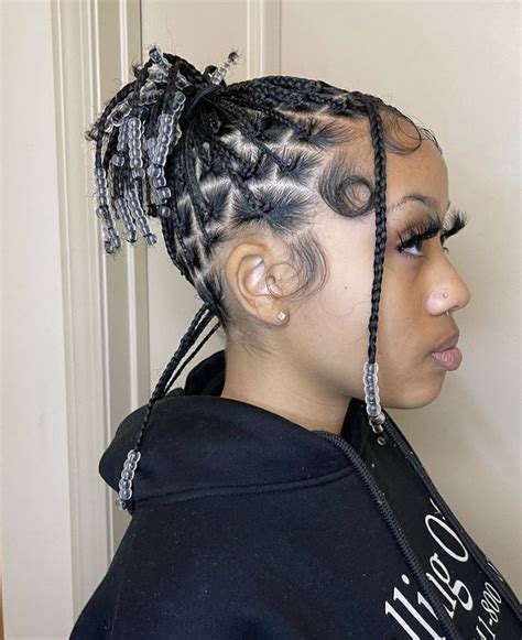 Trendy Short Knotless Braids With Beads Hairstyles In Short