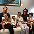 Se crea polémica por video de Cristiano Ronaldo jugando con su hijo Mateo
