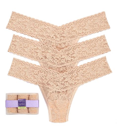 Hanky Panky Hanky Panky Womens Signature Lace Low Rise Thong 3 Pack