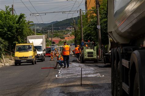 Au început lucrările de asfaltare a străzii Bazna din Mediaș