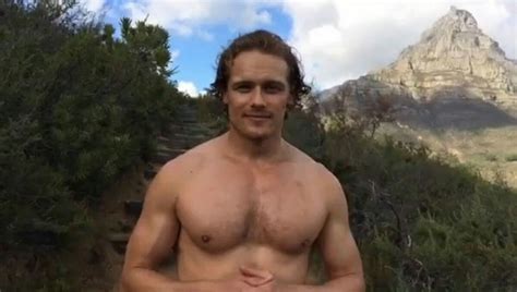 Outlander Star Sam Heughan S Shirtless Body Takes My Peak Challenge