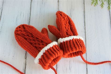 Fleece Lined Cable Mittens Knitting Pattern