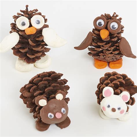 A Lovely Autumn Craft Using 3 Simple Items Pine Cone Crafts Cones