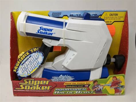 2006 Hasbro Super Soaker Aquashock Arctic Blast Squirt Gun 52916 For