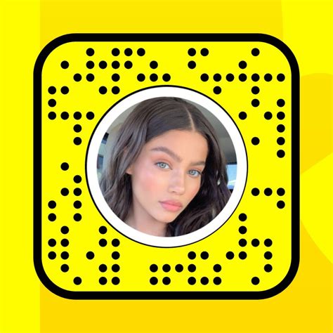 Mani Pretty Lens By Hama Surchi ⚜️ Snapchat Lenses And Filters