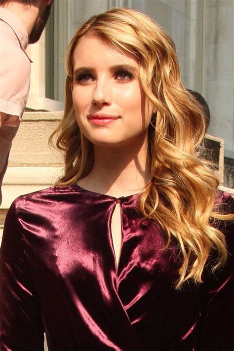 Pin By Ali Batchelor On Hair Hair Emma Roberts Curly Hair Styles