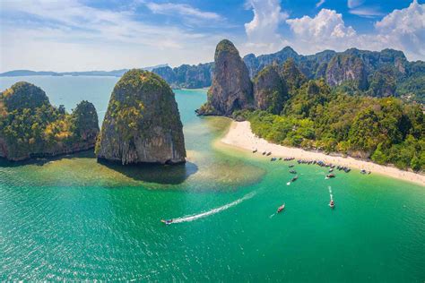 Thailand Beach Made Famous By Leonardo Dicaprio S The Beach Reopens To Tourists