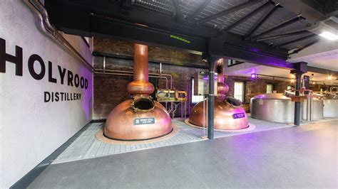 The Best Whisky Distilleries To Visit In And Around Edinburgh