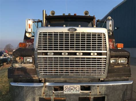 Ford Ltl9000 Hood