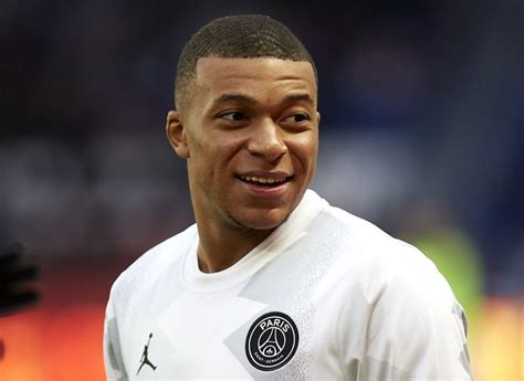When kylian mbappé called astronaut thomas pesquet. Kylian Mbappe sends Instagram plea to reported Leeds and ...